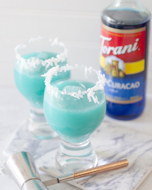 Siro Pha Chế Vị Vỏ Cam Torani Classic Blue Curacao Syrup 750ml Mỹ