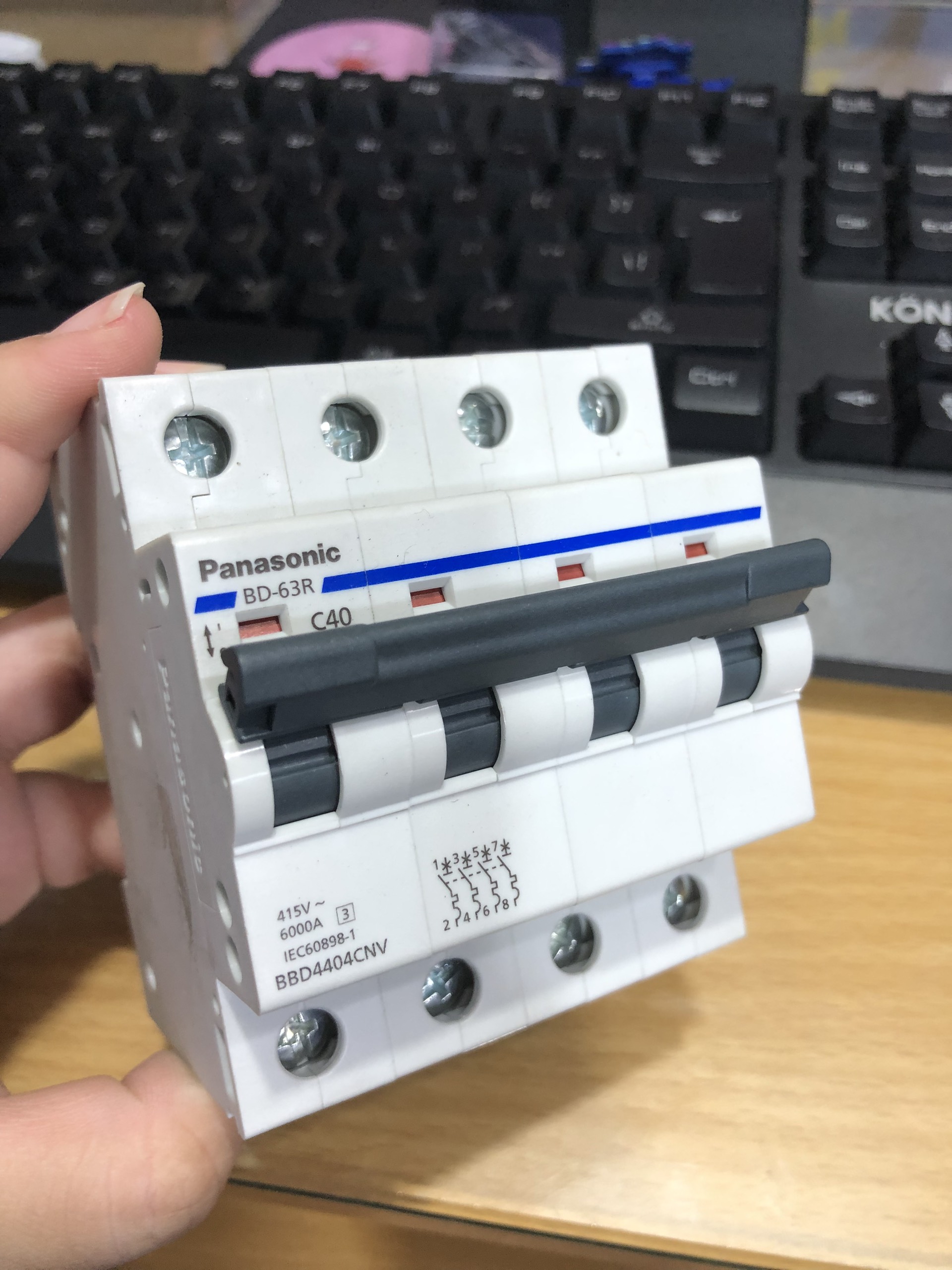 Cầu dao Panasonic 4 pha DIN BD Breaker DIN Type - Hàng chính hãng