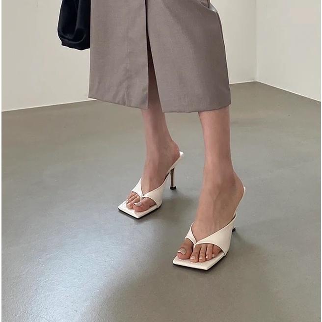 Giày nữ quai xỏ ngón giày cao gót guốc nữ 6cm kẹp đẹp gót vuông 6p phân hàn quốc SHOES PARADISE XK18