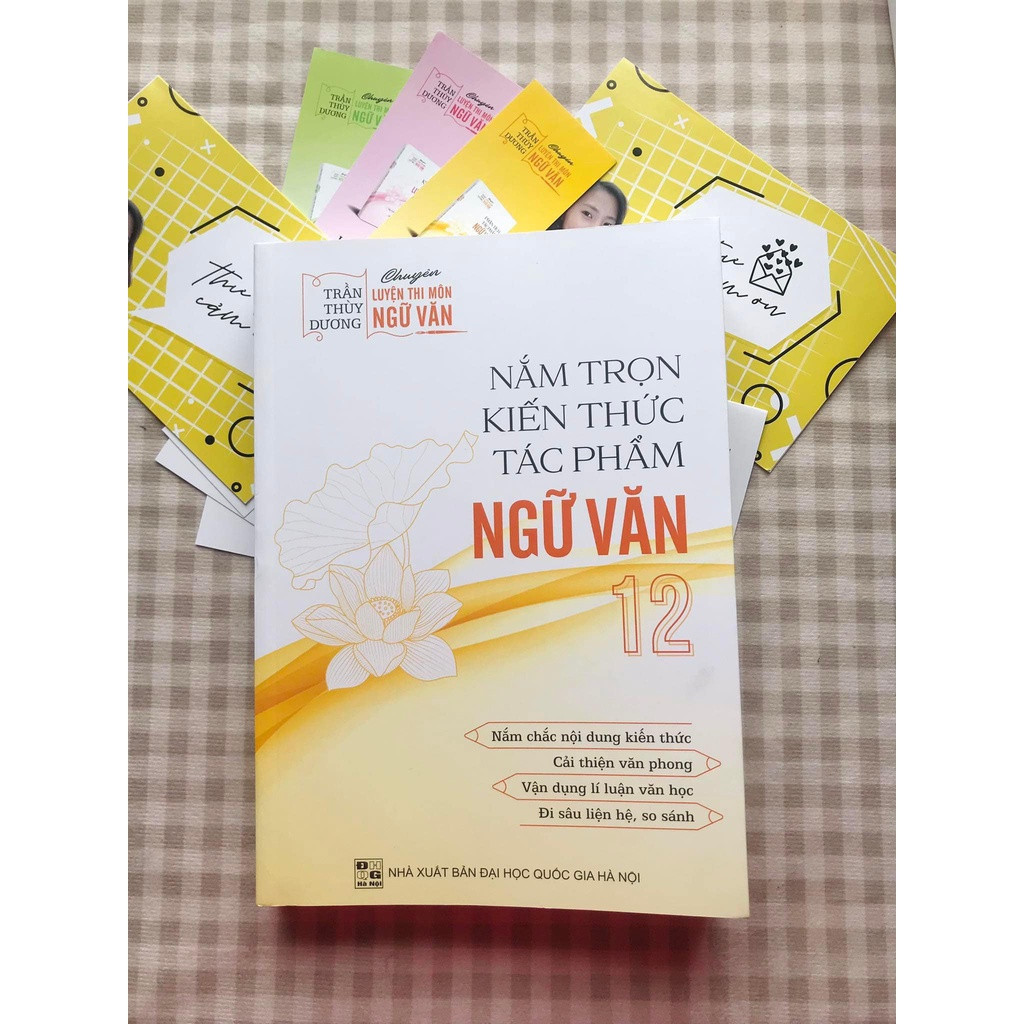 Sách - Nắm Trọn Kiến Thức Tác Phẩm Ngữ Văn 12