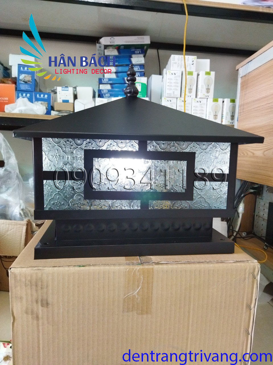 Đèn trụ cổng đèn trụ hàng rào phi 300 HANBACH