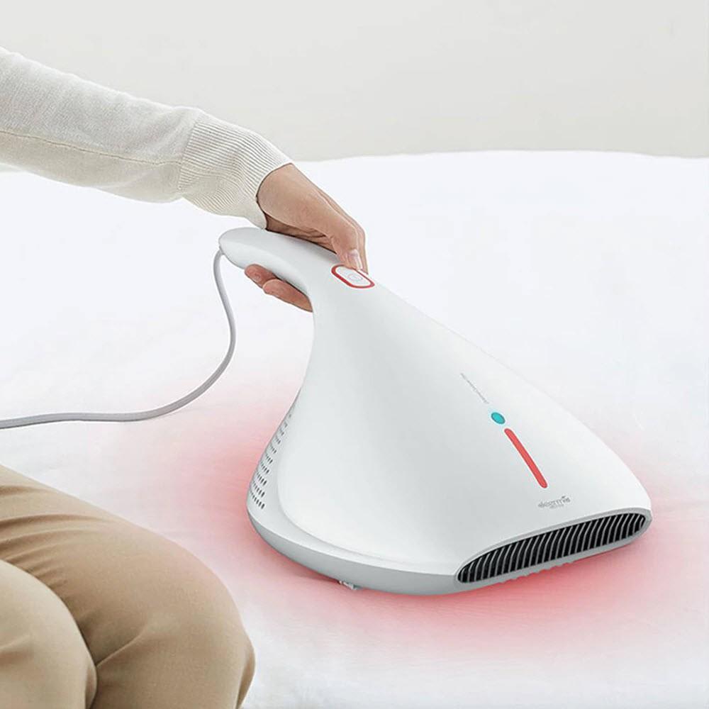 Máy hút bụi đệm giường, chăn nệm CM800 bằng tia UV