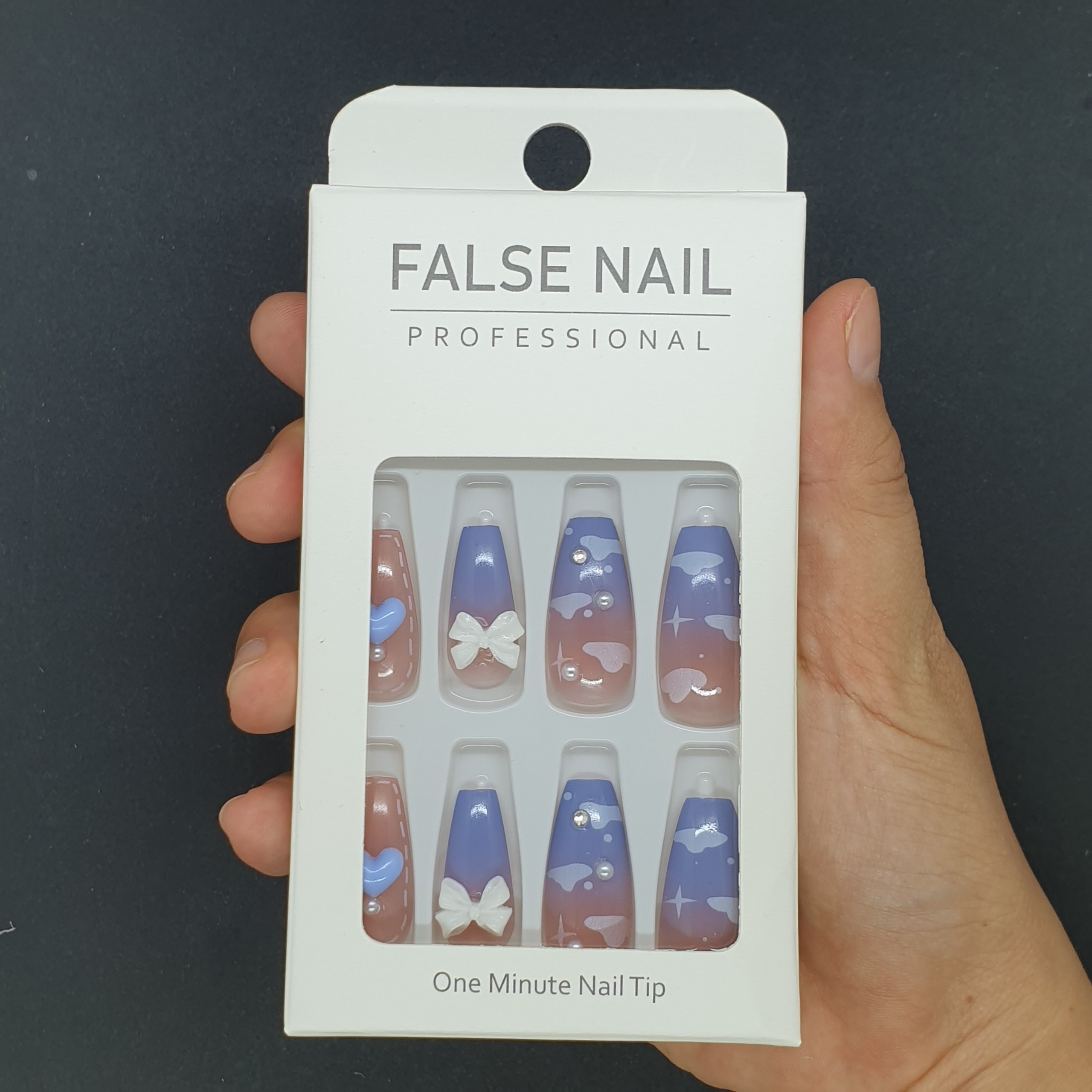 Bộ 24 móng tay giả đính đá họa tiết mây xanh  SẴN KEO DÁN