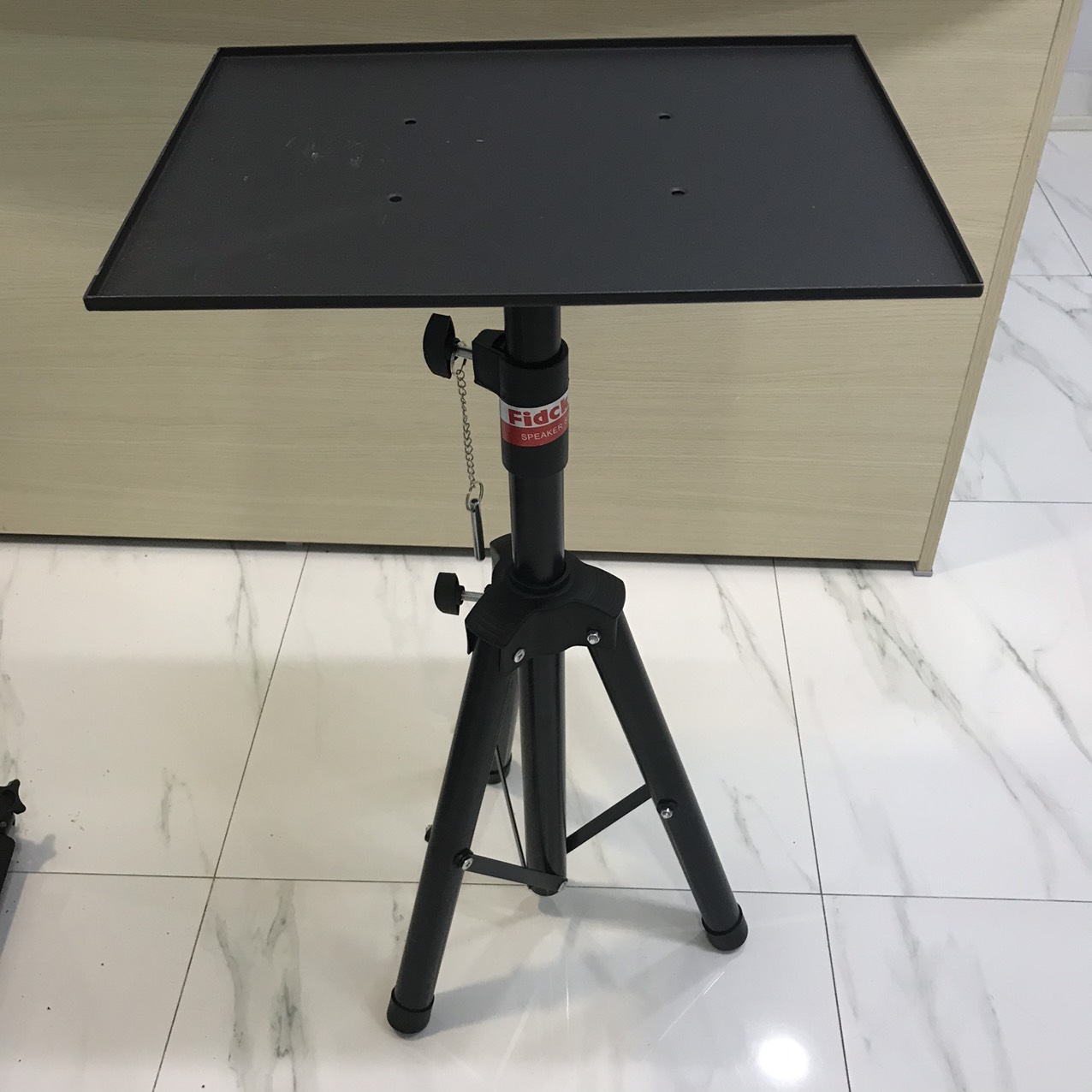 Giá đỡ máy chiếu 3 chân TL101 - Hàng nhập khẩu