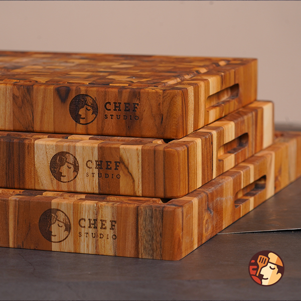 Thớt gỗ Teak Chef Studio cao cấp hình chữ nhật 28x40x3.5 cm, đa dụng, bền đẹp không mủn không mối mọt