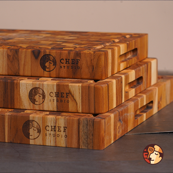 Thớt gỗ Teak Chef Studio cao cấp hình chữ nhật size 25x35x3.5 cm, đa dụng, bền đẹp không mùn không mối mọt