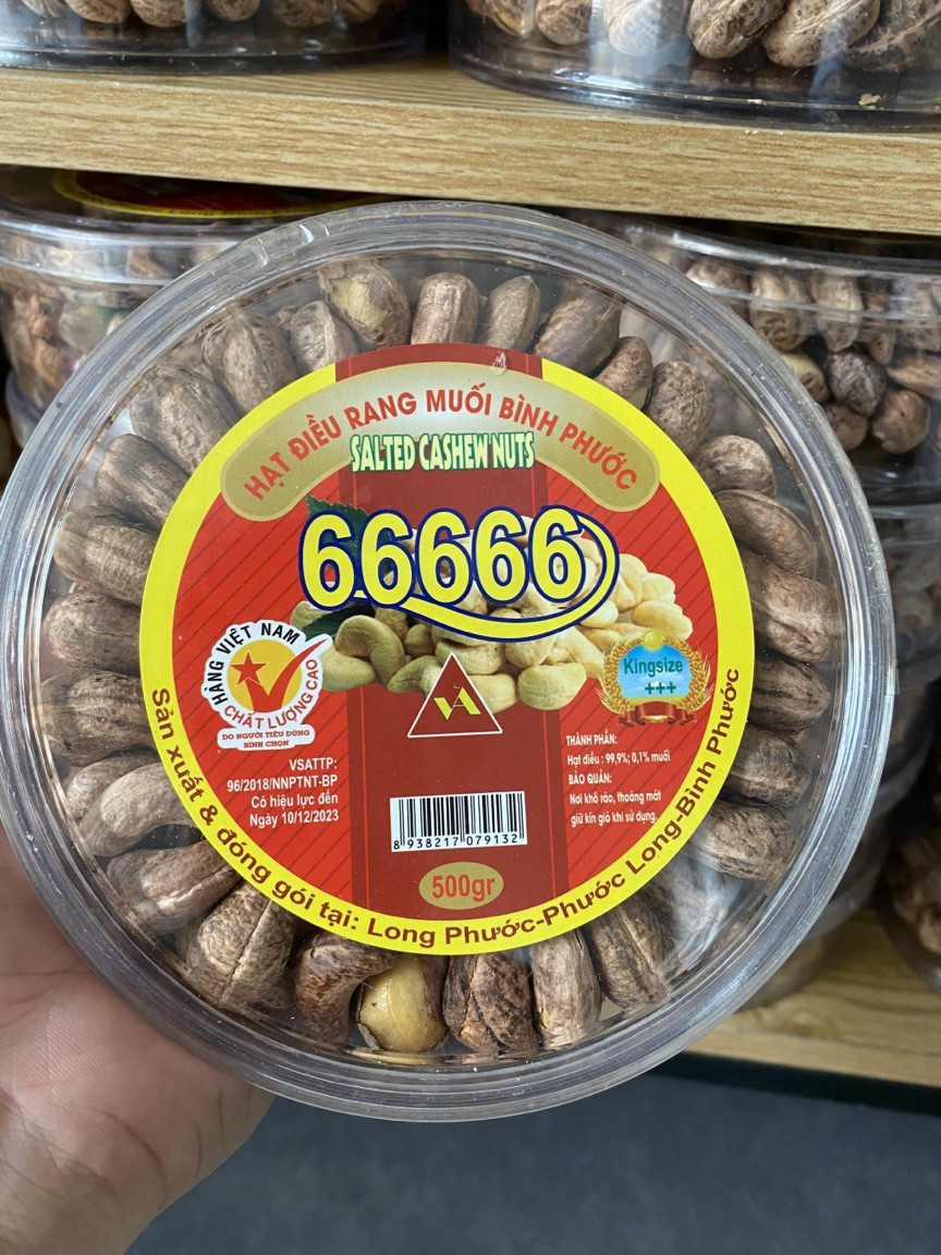 Hạt điều RANG MUỐI xếp hoa