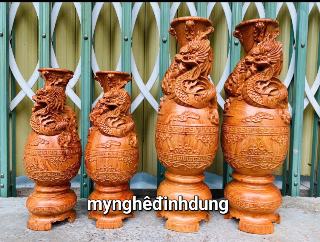 Cặp  lộc bình khắc rồng  bằng gỗ  hương đá  cao 30x11cm