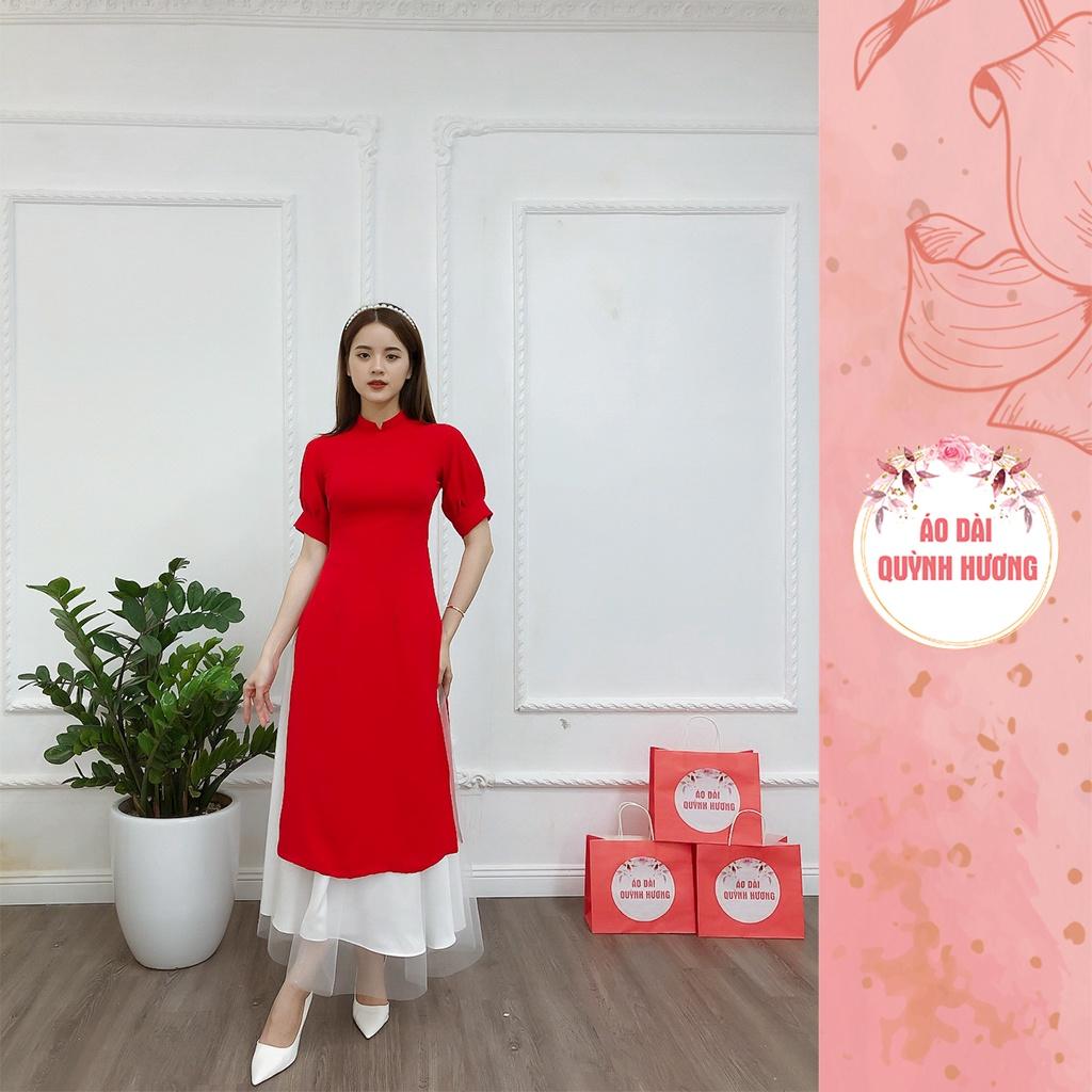Áo dài cách tân chất lụa màu đỏ tay bồng cổ vuông