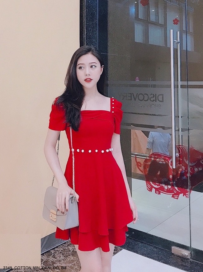 ĐẦM CỔ VUÔNG TAY NGẮN KẾT CƯỜM EO VÀO VÒNG VAI