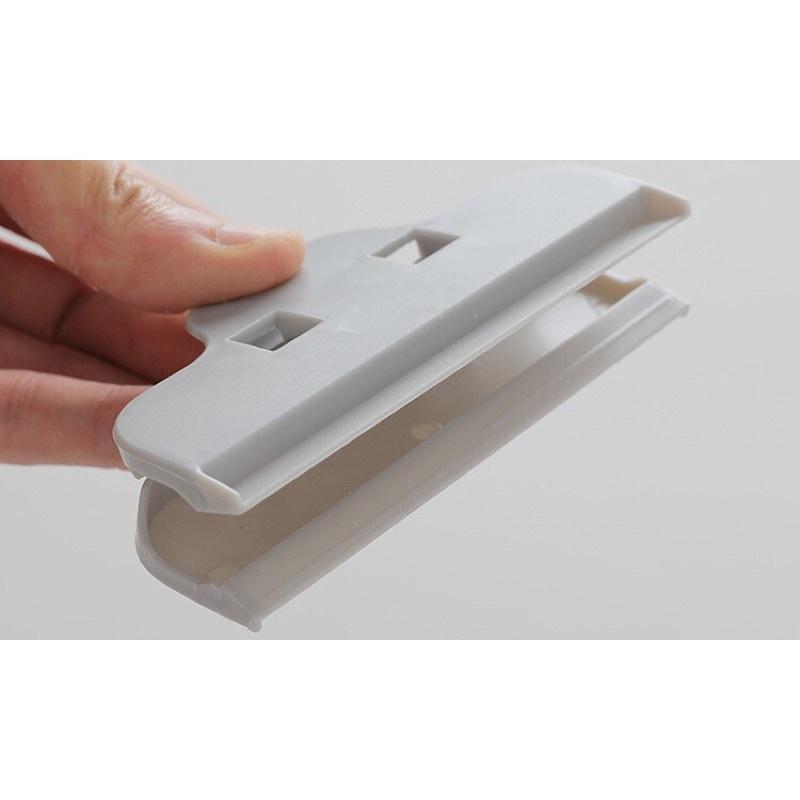 Dụng cụ kẹp miêng túi bảo quản thực phẩm bằng nhựa chống ẩm - Kẹp nhựa khoá kín, niêm phong miệng túi bánh kẹo, gia vị