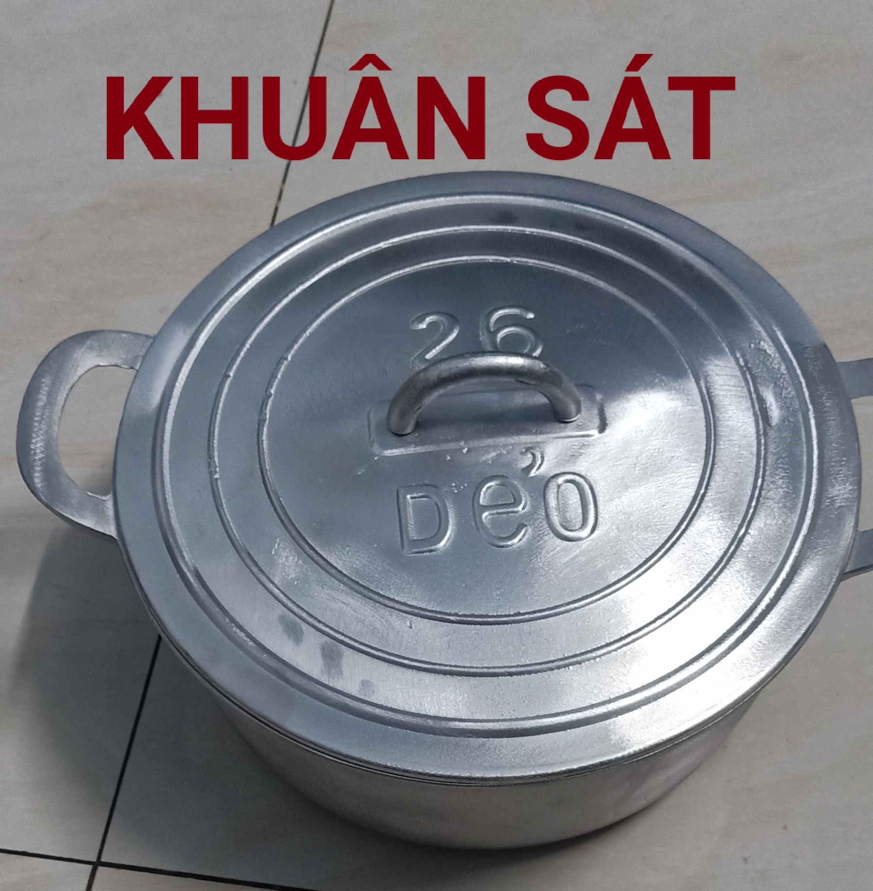 Hình ảnh Nồi gang đúc bằng khuân sắt đường kính miệng 26 cm 