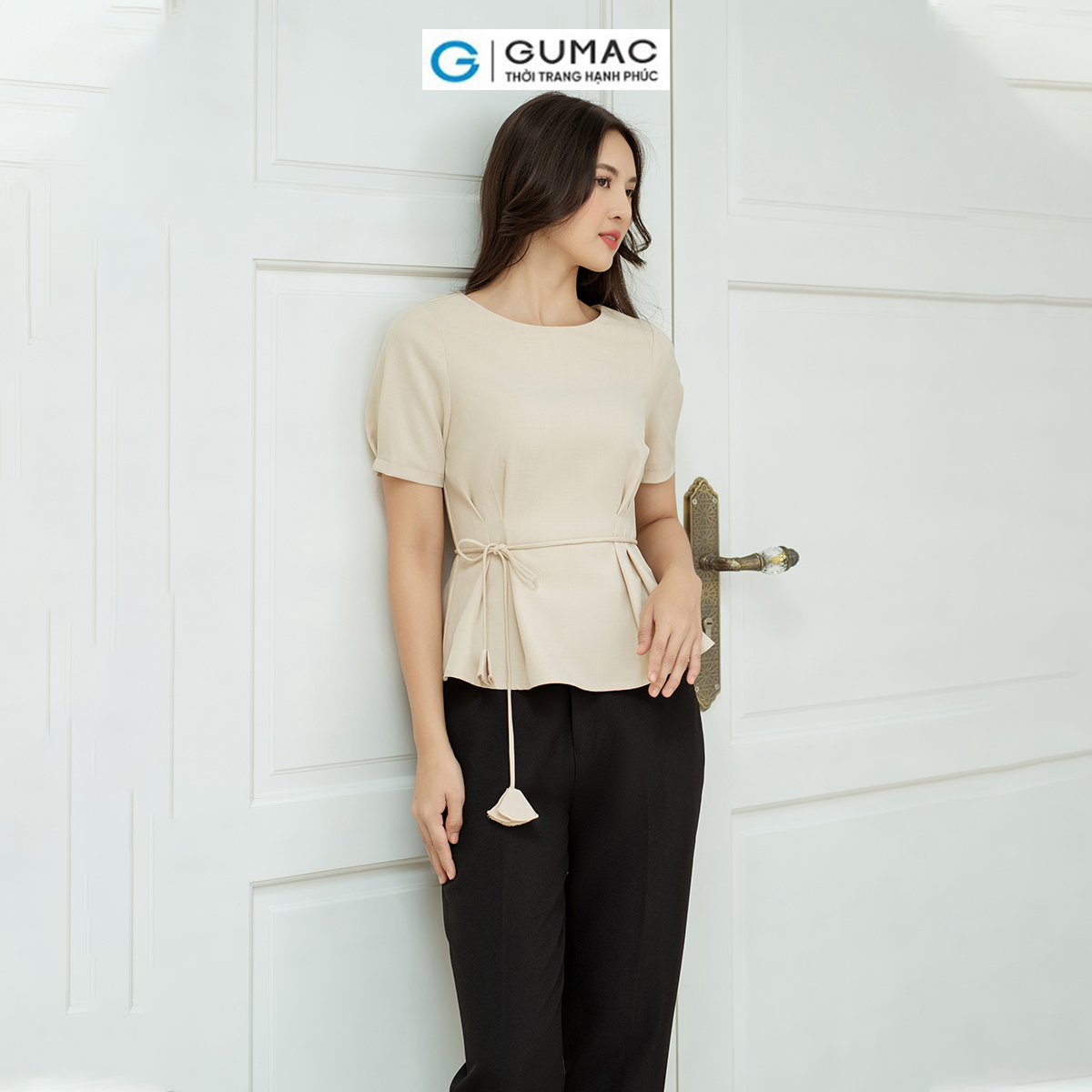 Áo kiểu chiết ly eo GUMAC AD08039
