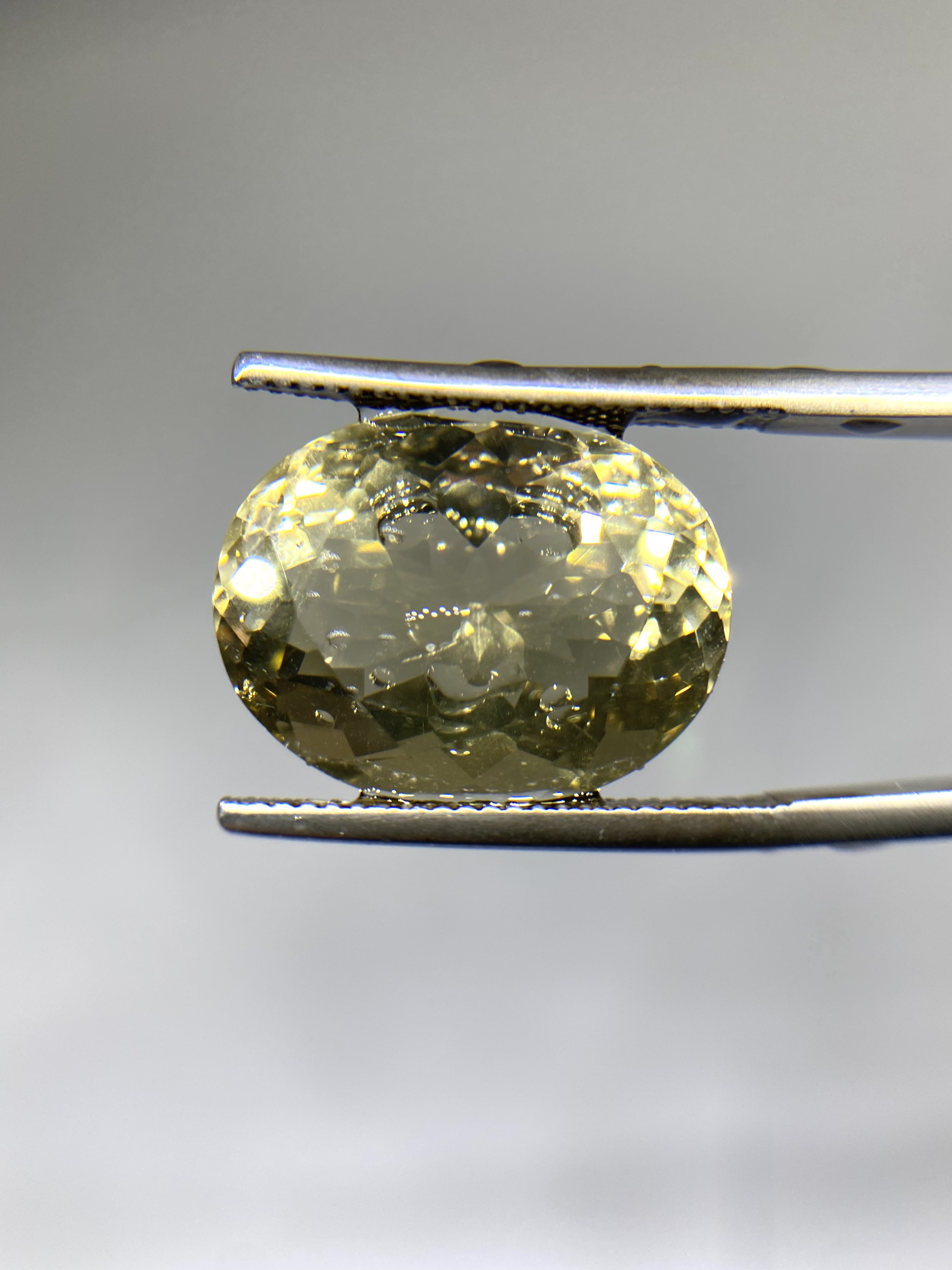 Viên thạch anh khói oval 12.9ct 35186