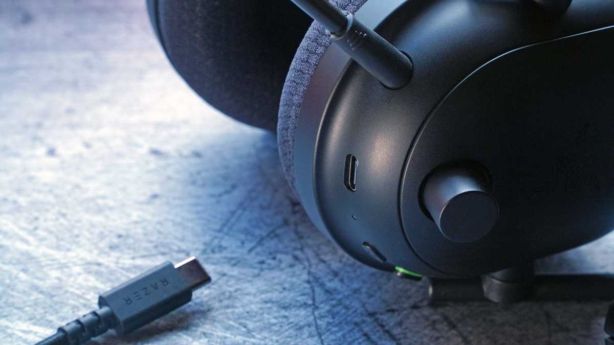 Tai nghe Razer BlackShark V2 Pro-Wireless Gaming Headset_Mới, hàng chính hãng