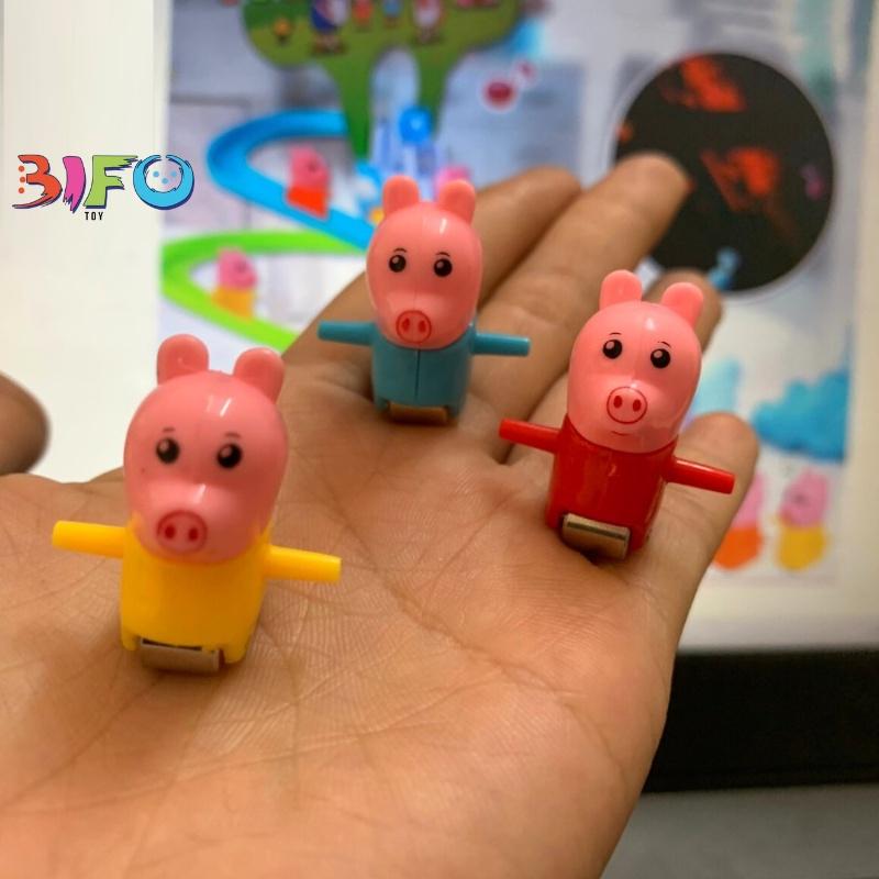 LẺ 1 chú heo con , heo leo cầu thang trong bộ đồ chơi Heo peppa, Heo Piggy