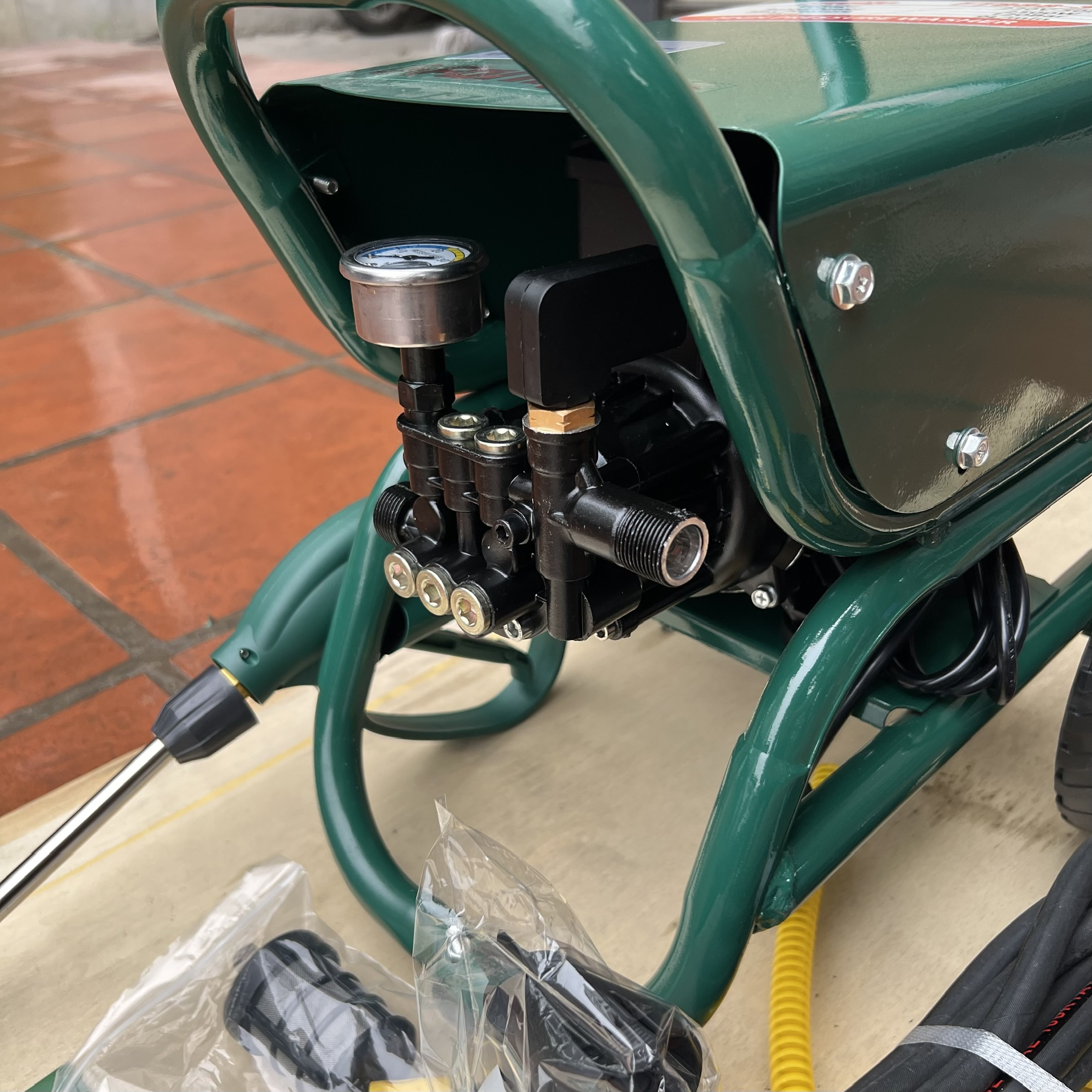Máy Rửa Xe Fanton 2500W FT888-3