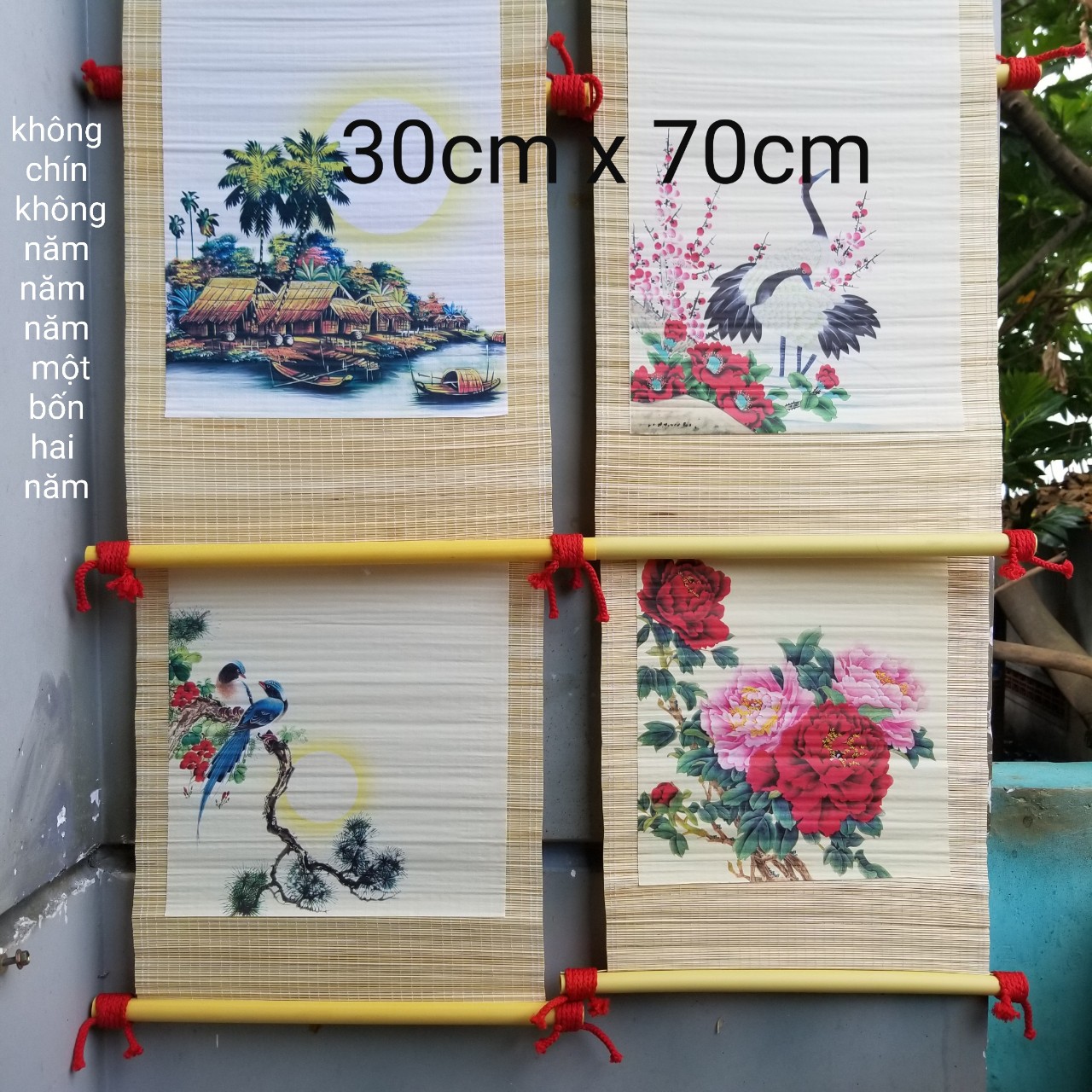 Bộ 4 mành tre viết thư pháp kích thước 30cm x 70cm. Nghiêng giấy bút mực viết thư pháp