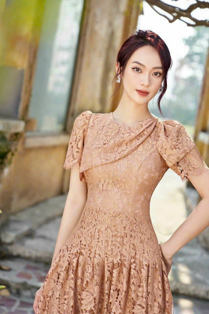 ĐẦM XÒE REN THIẾT KẾ SIÊU ĐẸP