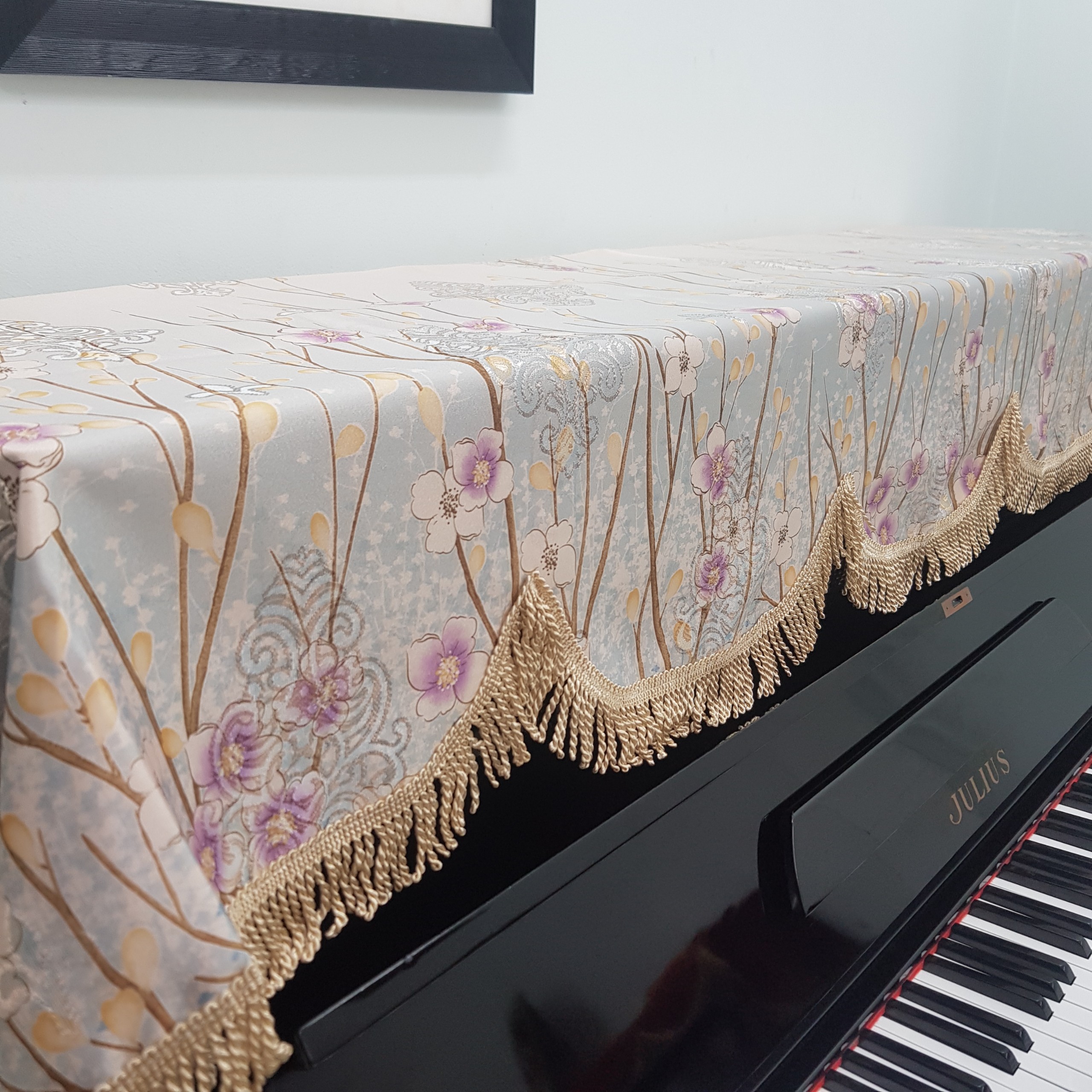Khăn Phủ Đàn Piano cơ mẫu Hoa Đào kem