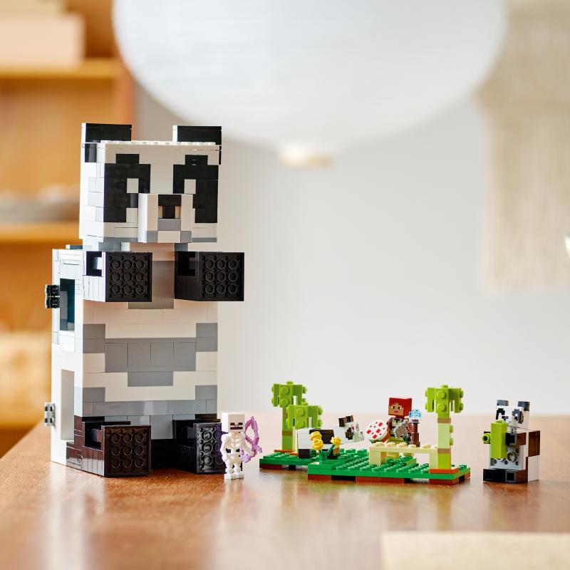 Đồ Chơi Lắp Ráp LEGO Minecraft Ngôi Nhà Gấu Trúc 21245 (553 chi tiết)