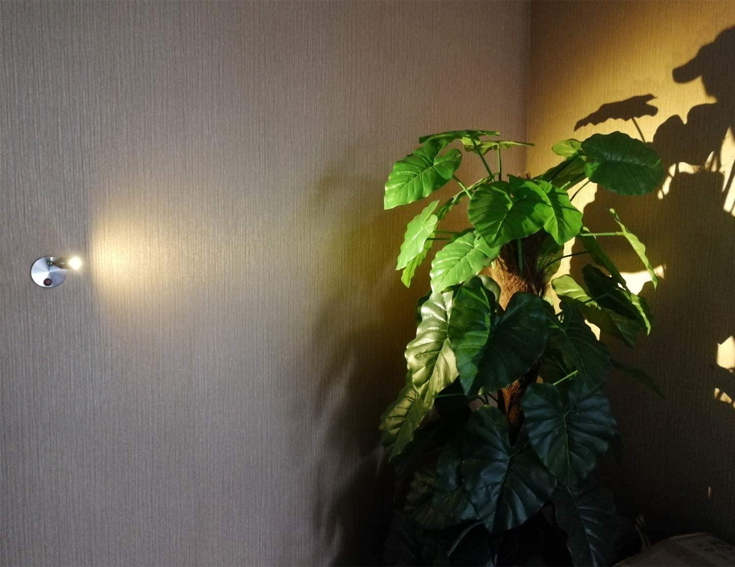 Đèn LED chiếu điểm Không dây chạy bằng pin Đèn LED chiếu sáng Ánh sáng trắng ấm