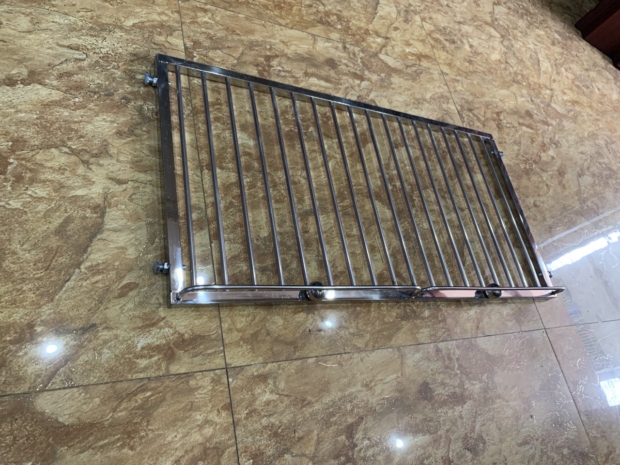 GIÁ GẦM BẾP , KỆ ĐỂ ĐỒ NHÀ BẾP INOX 304 .kt 105 x 50 cm ( giá 1sp )