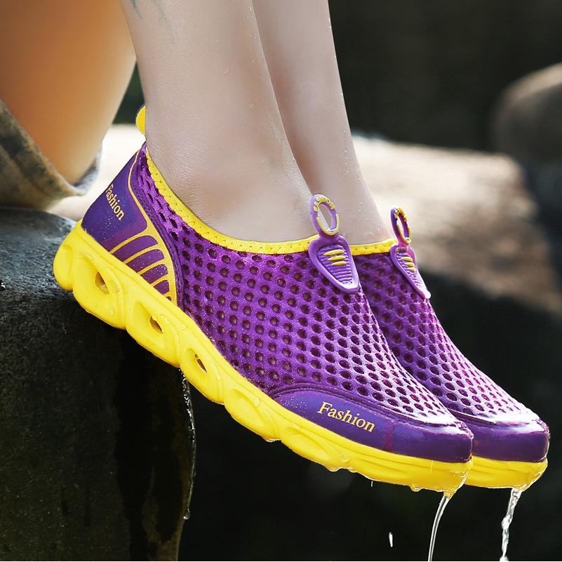Giày Sneaker Chống Trượt Thoáng Khí Cho Nữ