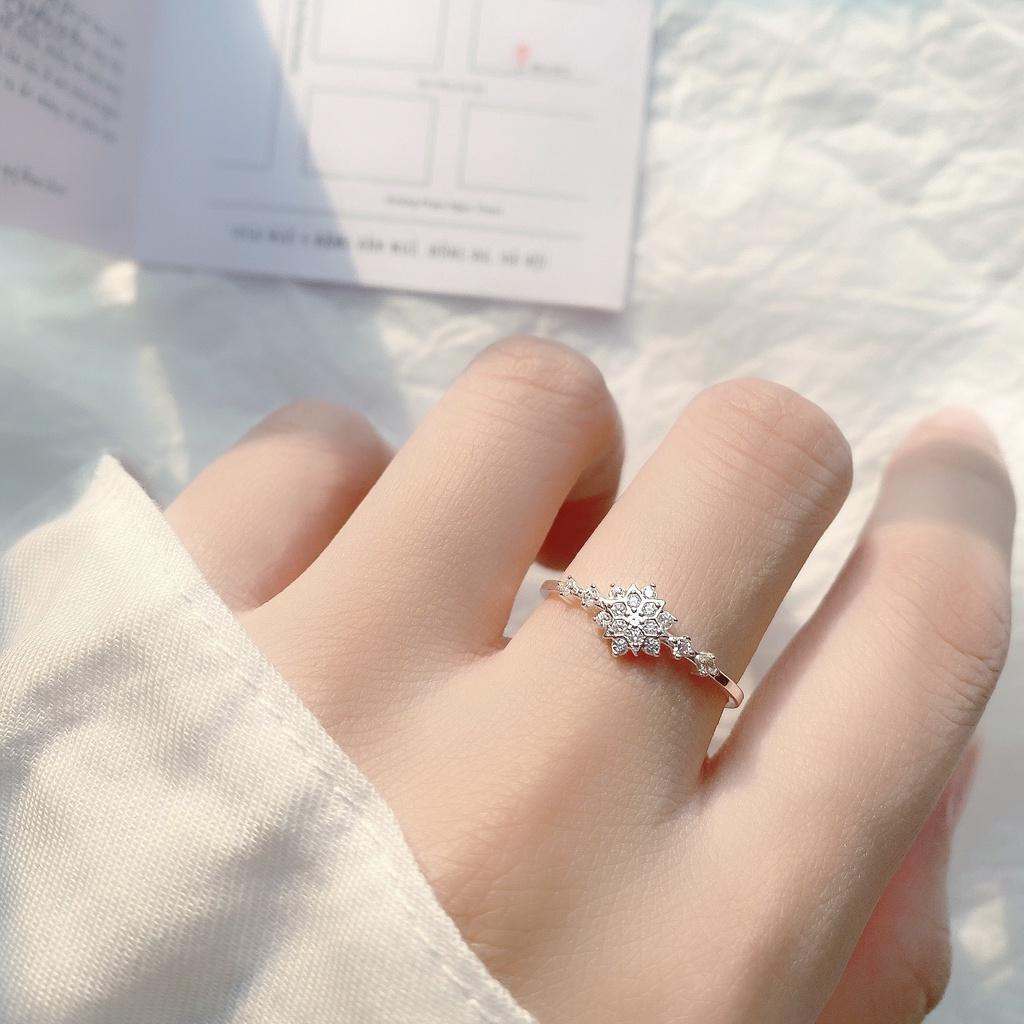 Nhẫn bạc nữ Miuu Silver, nhẫn nữ bông hoa tuyết đính đá Snow Flakes Ring