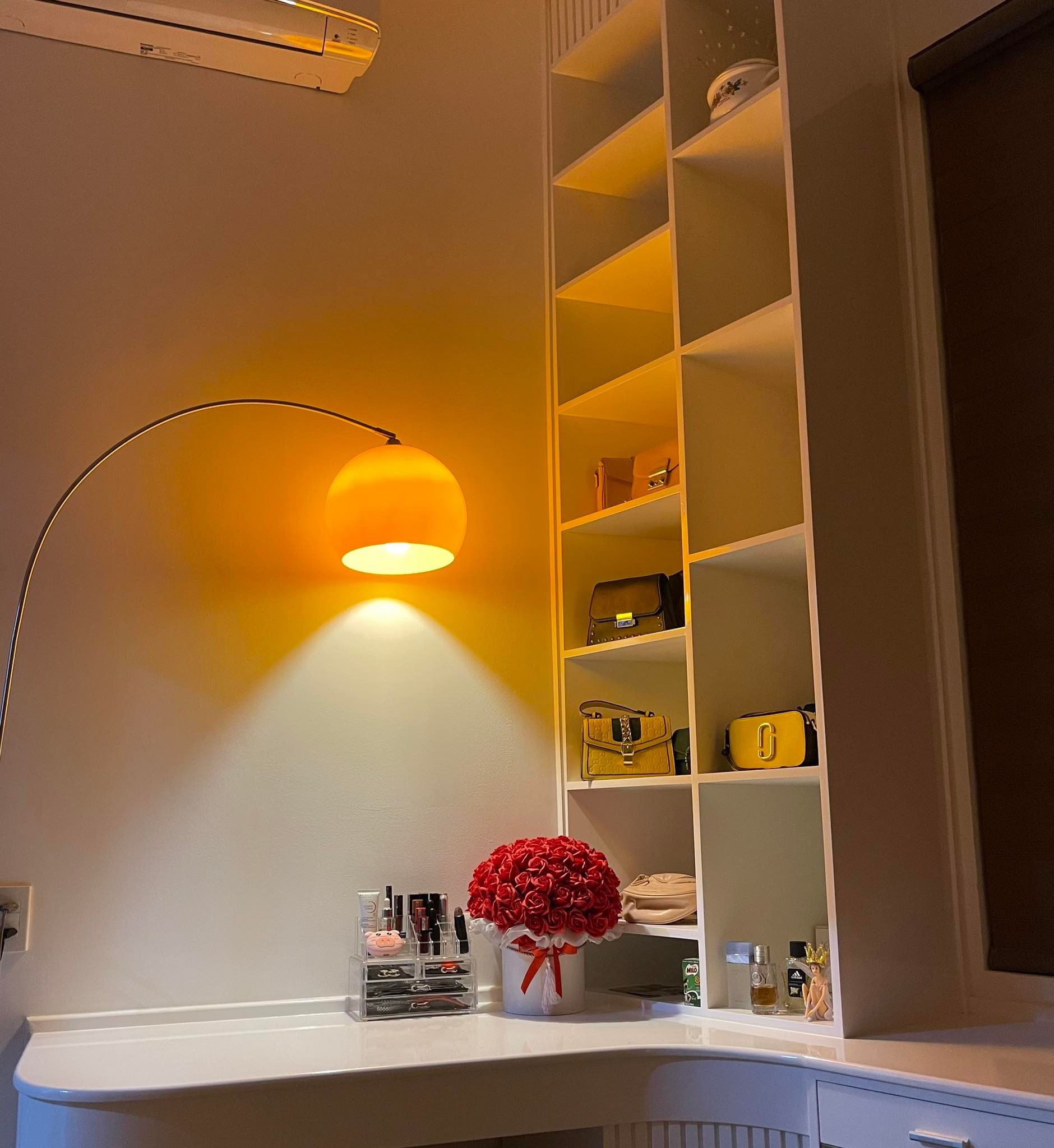 Đèn cây cho phòng khách đèn sàn dáng bow cong loại lớn hiện đại DCLA016
