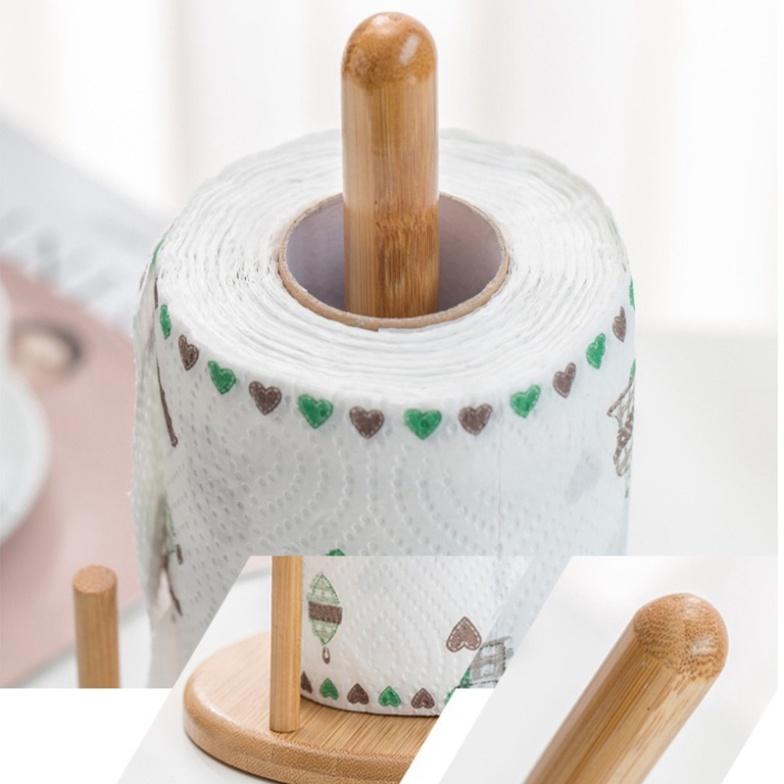 Giá đỡ cuộn khăn giấy bằng gỗ thông tiện dụng cho nhà bếp có gắn đế chống trượt kèm giấy cuộn