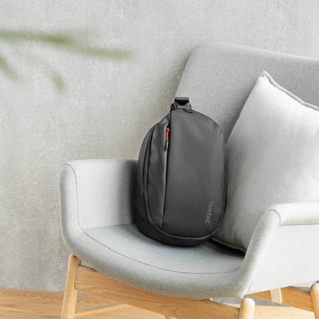 Túi Đeo Vai Tomtoc Usa Meta/Oculus Quest 2 Sling Bag