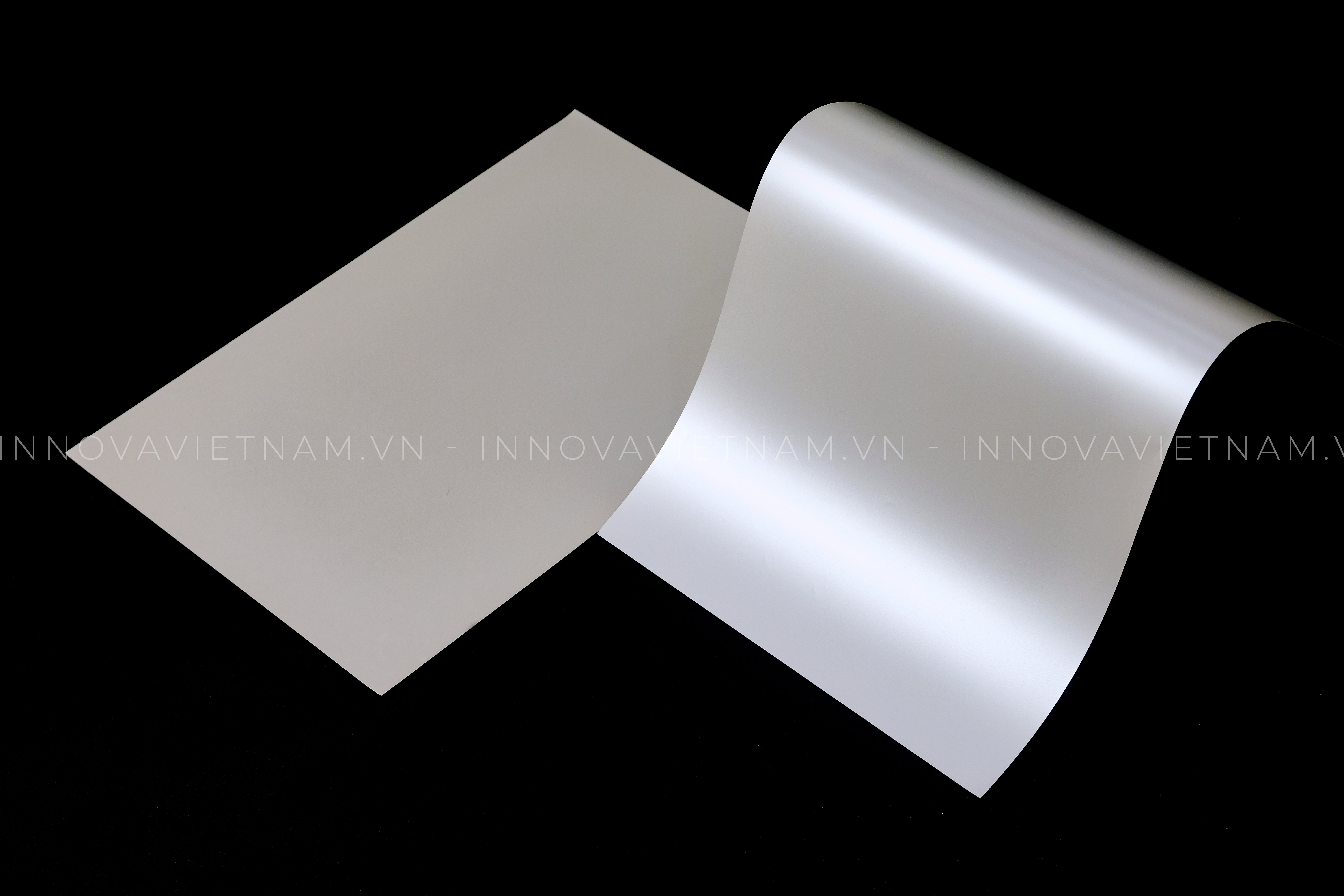 Giấy nhựa Ánh nhũ kim loại (Dual Metallic PET) dày 200micro khổ 320x470