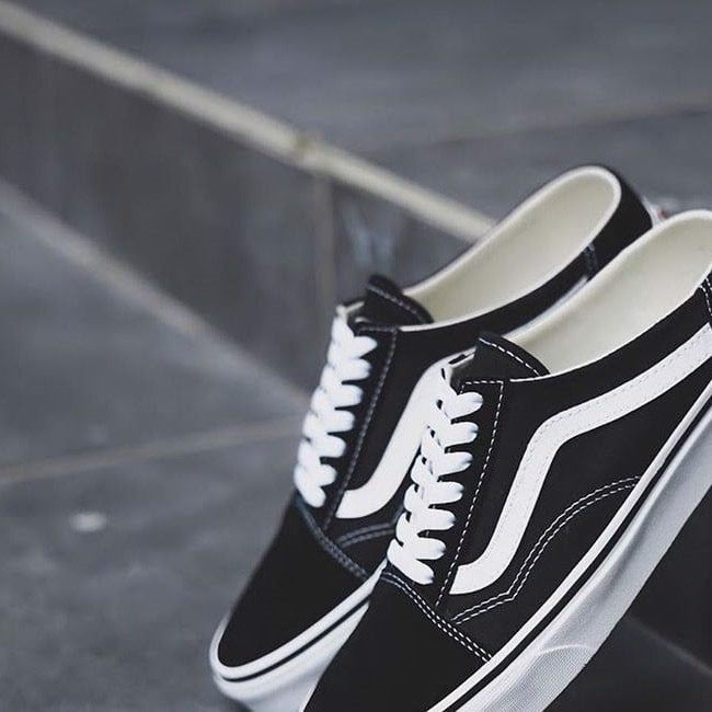 Giày thể thao Vans Old Skool Mule Black/White - VN0A3MUS6BT