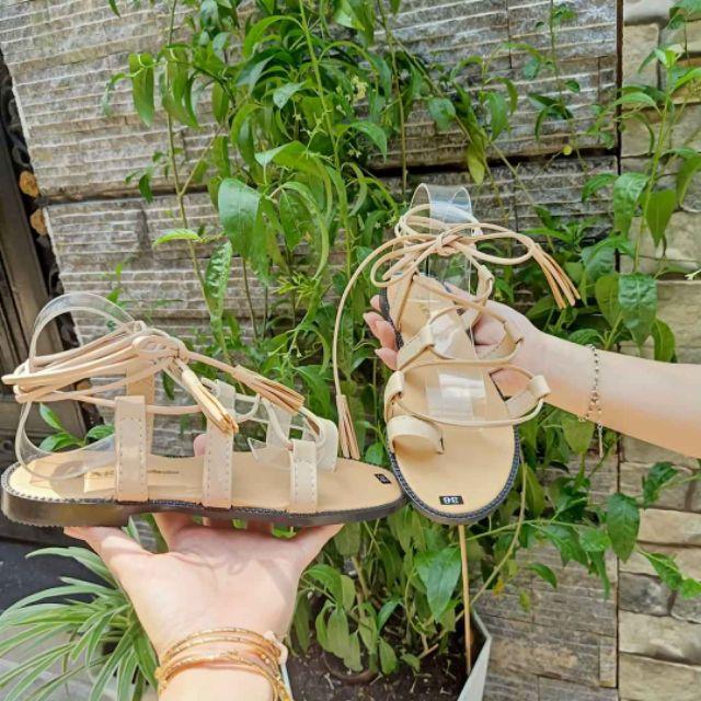 Dép Sandal Boho Cột Dây Chiến Binh Tua Rua