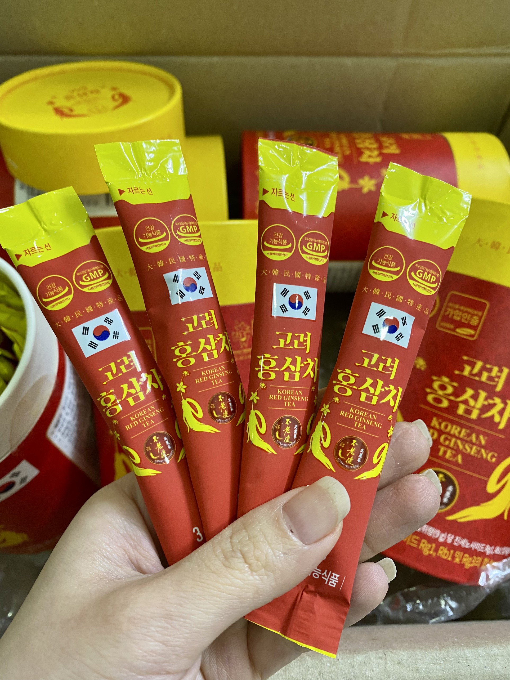 Trà Hồng Sâm Hàn Quốc – Korean Red Ginseng Tea (dạng hộp 30 gói)