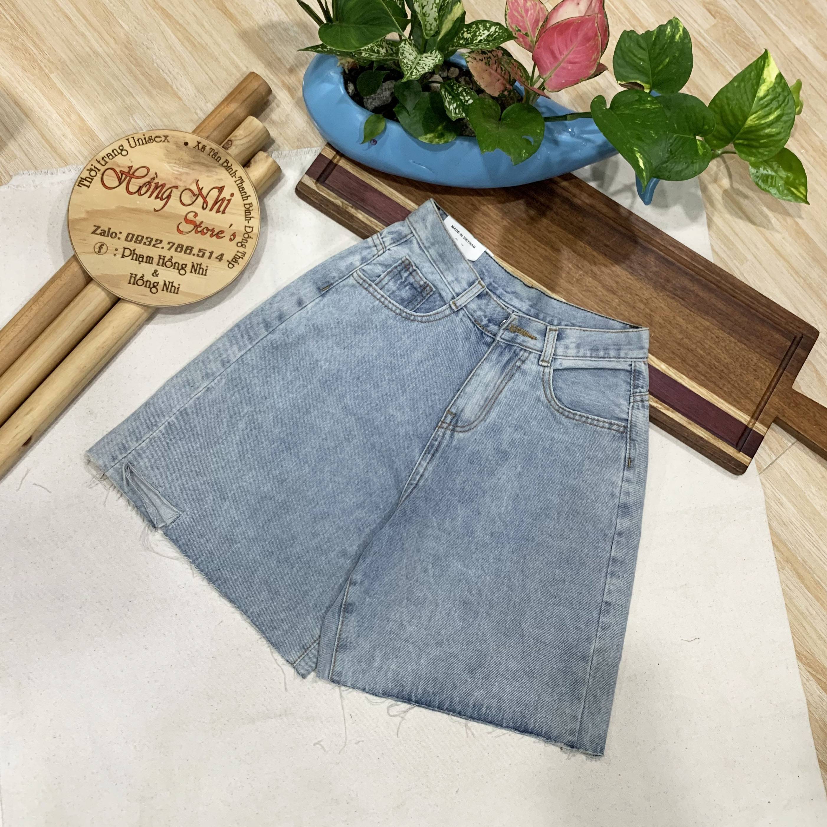 Quần Short Jean Ngố Đùi Rách Tưa Lai Cạp Cao Ống Rộng Ulzzang - MM