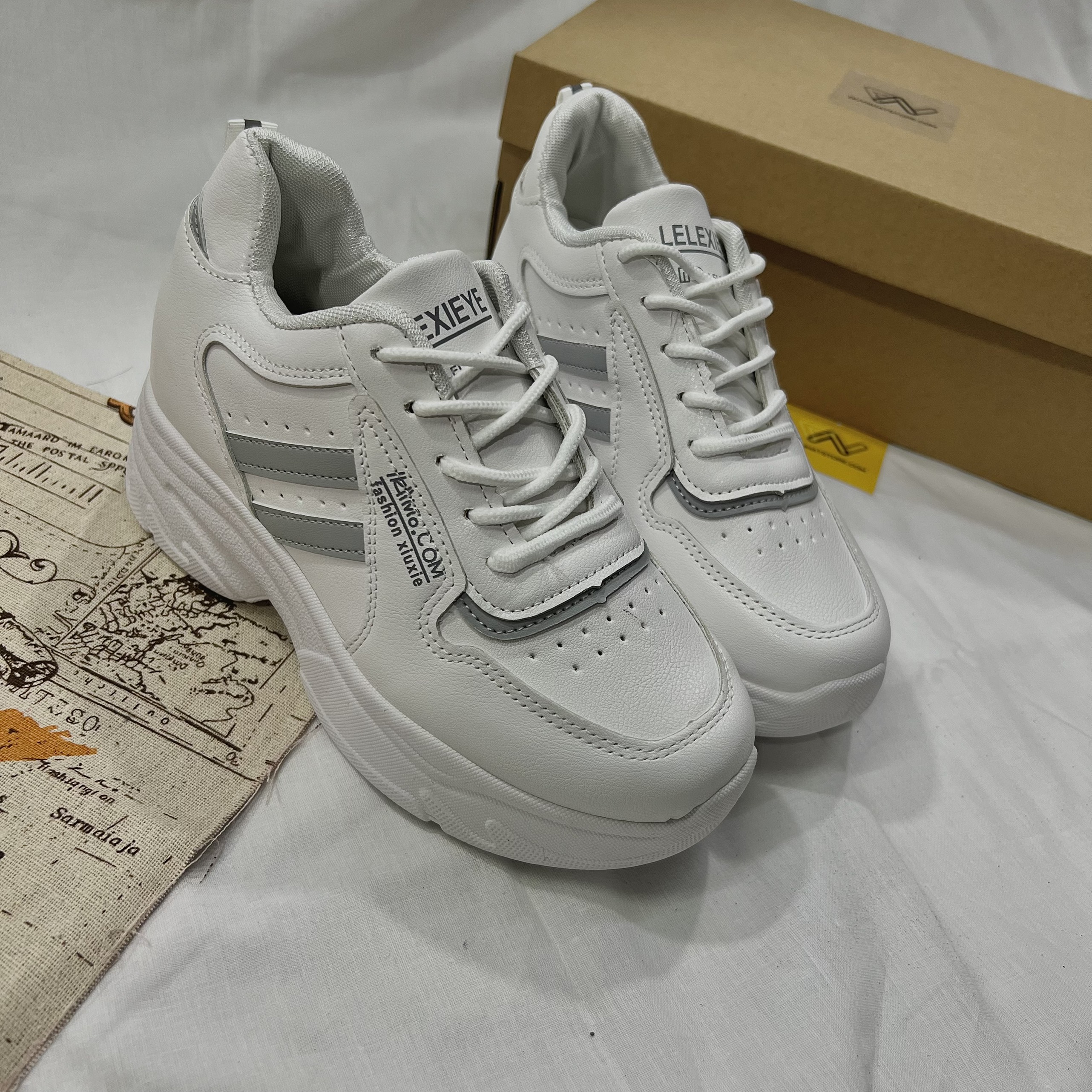 Giày Thể Thao Nữ Màu Trắng Xám Duy Nhật Store Độn Cao Đế Răng Cưa Bonsai Uzzang Đẹp Độn 7cm Êm Chân Sneaker Bata Trendy