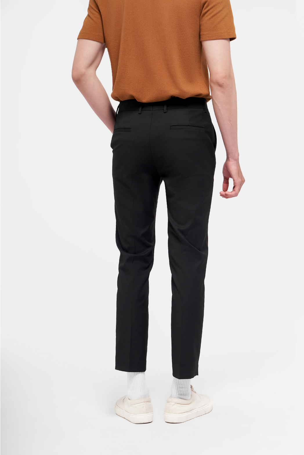 Quần âu - Quần vải nam màu đen form slim crop - 10F21PFO002C | LASTORE MENSWEAR