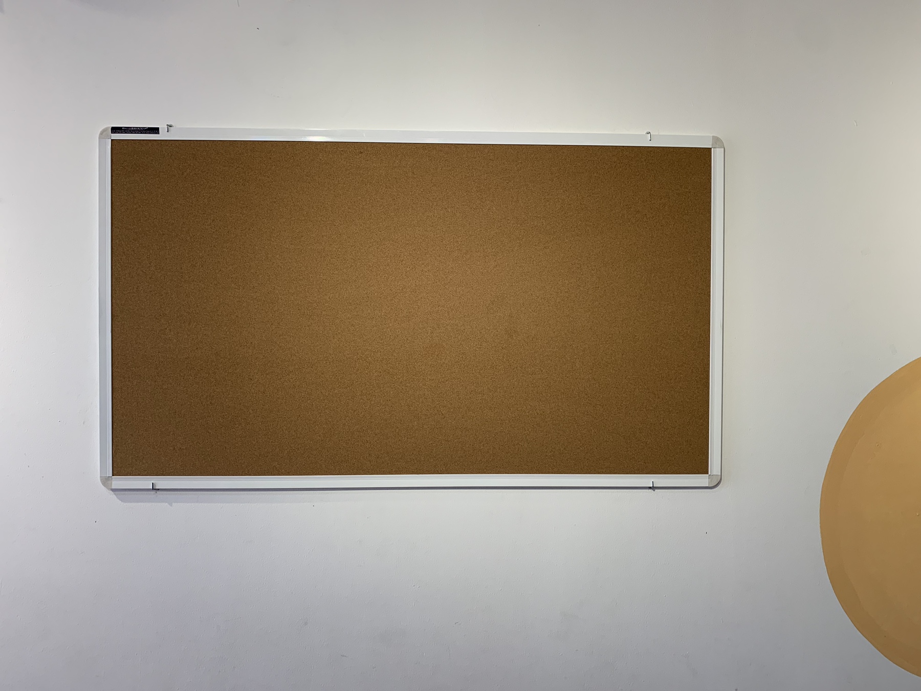 Bảng ghim bần BAVICO bảng giá rẻ tiện lợi 80x120cm