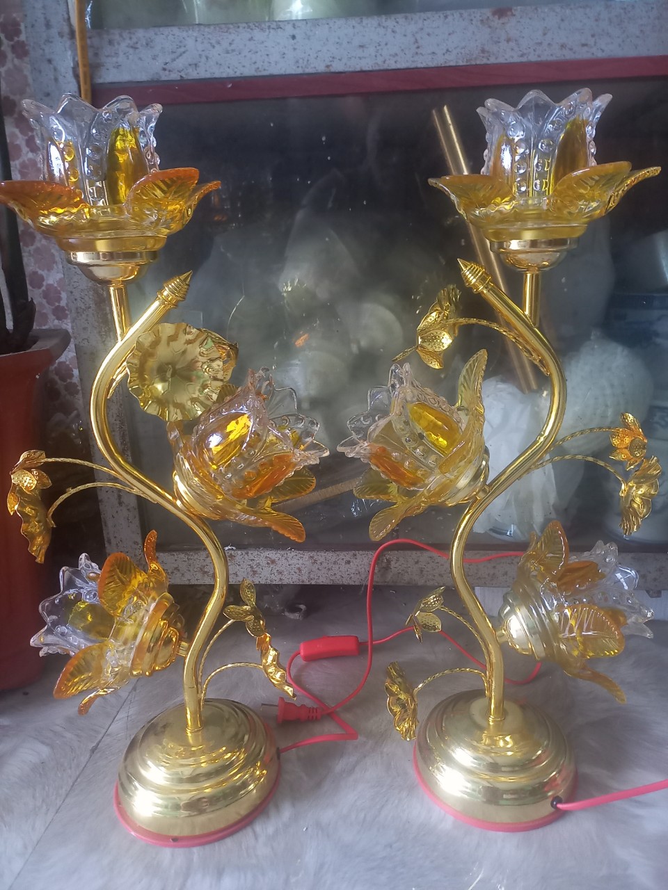 Đôi đèn thờ thủy tinh 3 bông hoa bóng đèn Led tiết kiệm điện năng cao 35 cm, cao 45 cm và cao 55cm