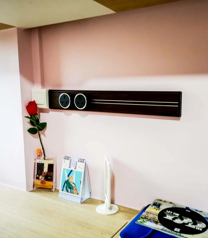 Ổ cắm điện thanh trượt Line8 Model S & 3 X Ổ Cắm MLT-1