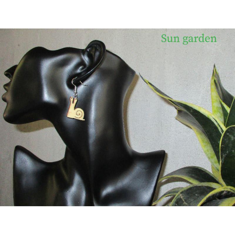 BÔNG TAI GỖ ỐC SÊN DỄ THƯƠNG BTOS