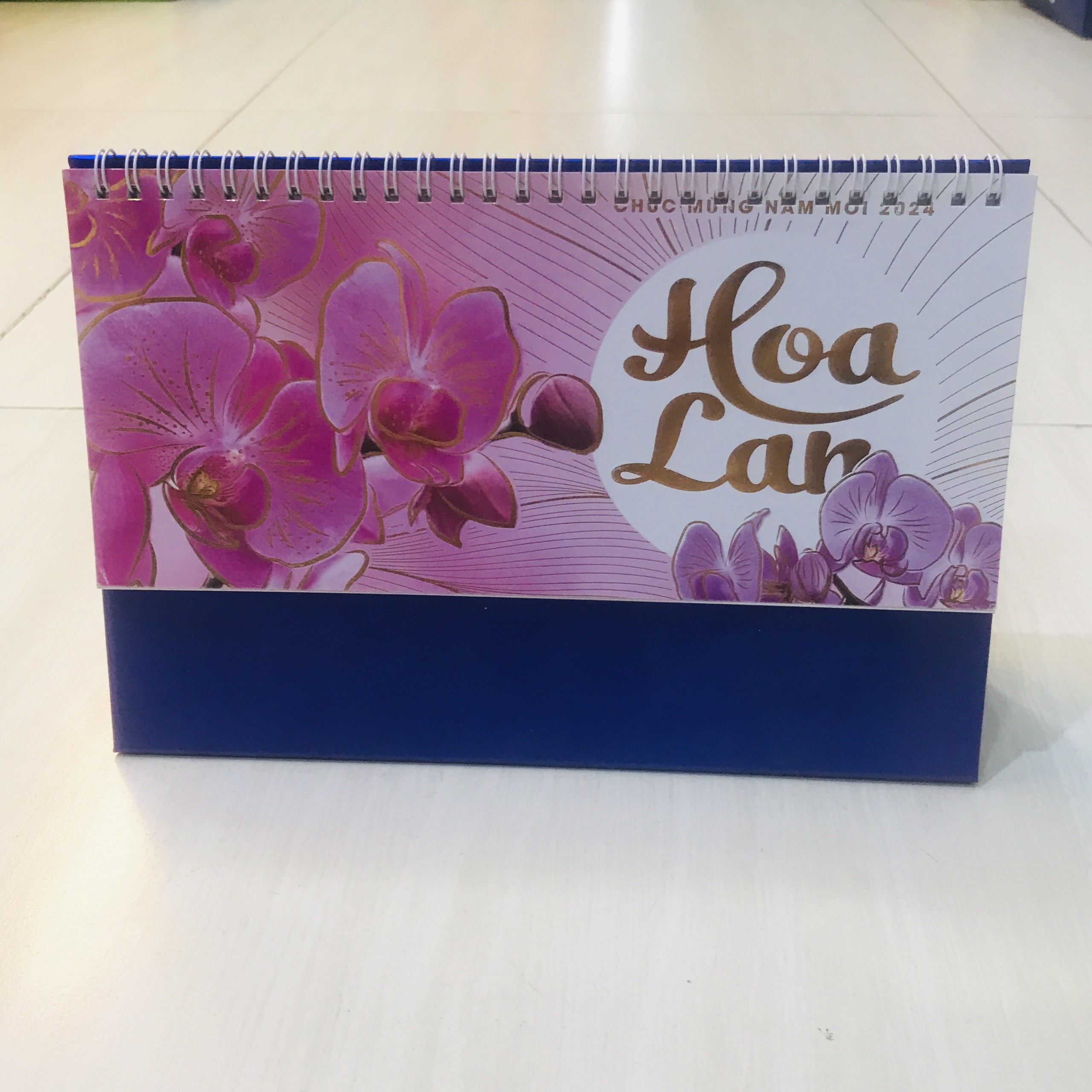 Lịch để bàn2024có ngày âm khổ 24*16cm _