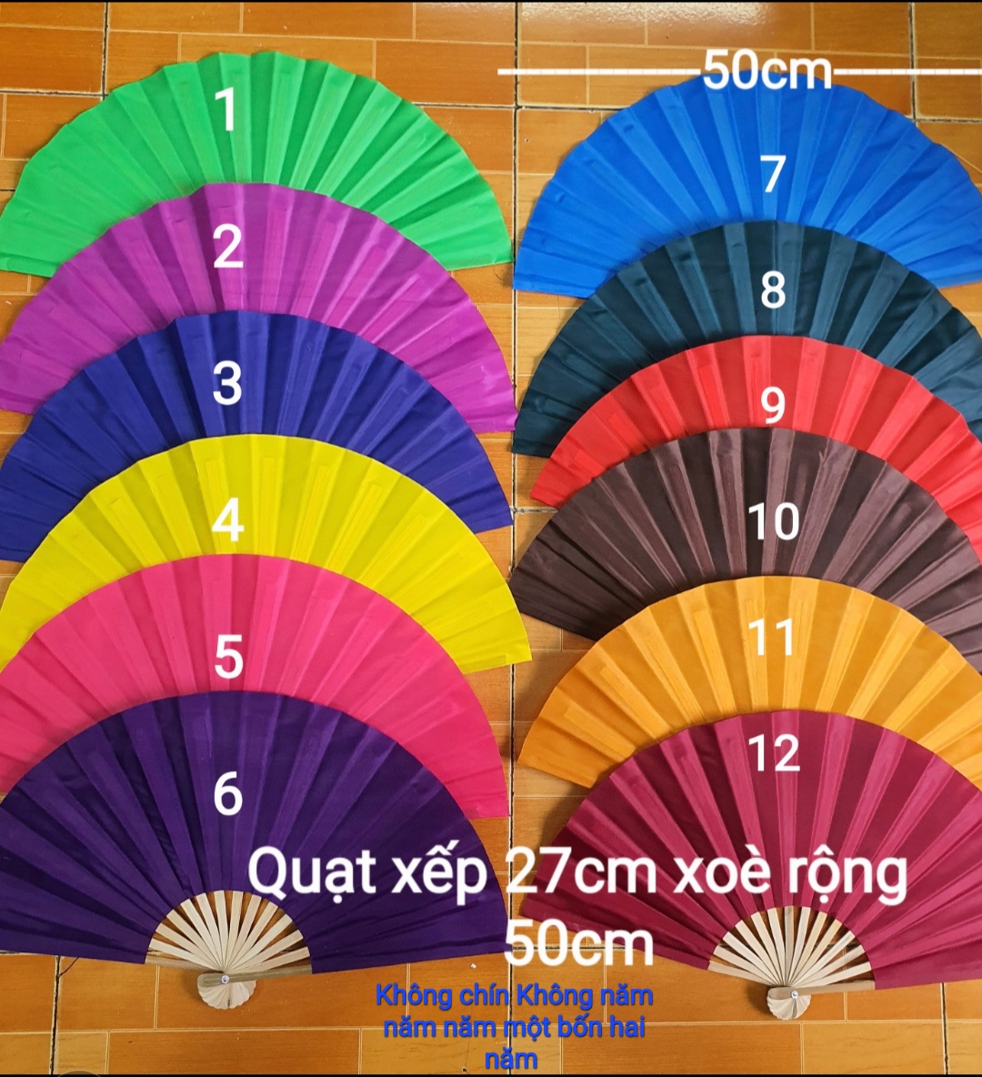 1 Quạt vải viết thư pháp theo yêu cầu, xòe rộng 50cm. Quạt tranh trang trí.