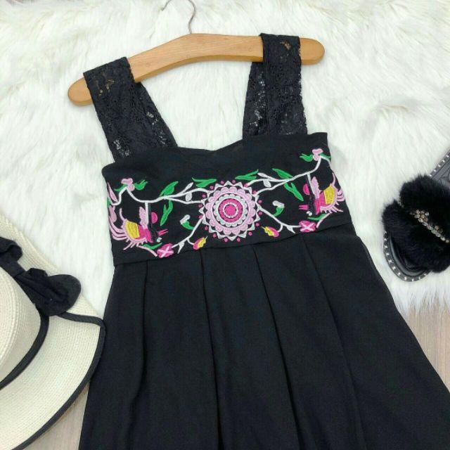 Đầm maxi đen thêu hoa 2 dây ren siêu cute