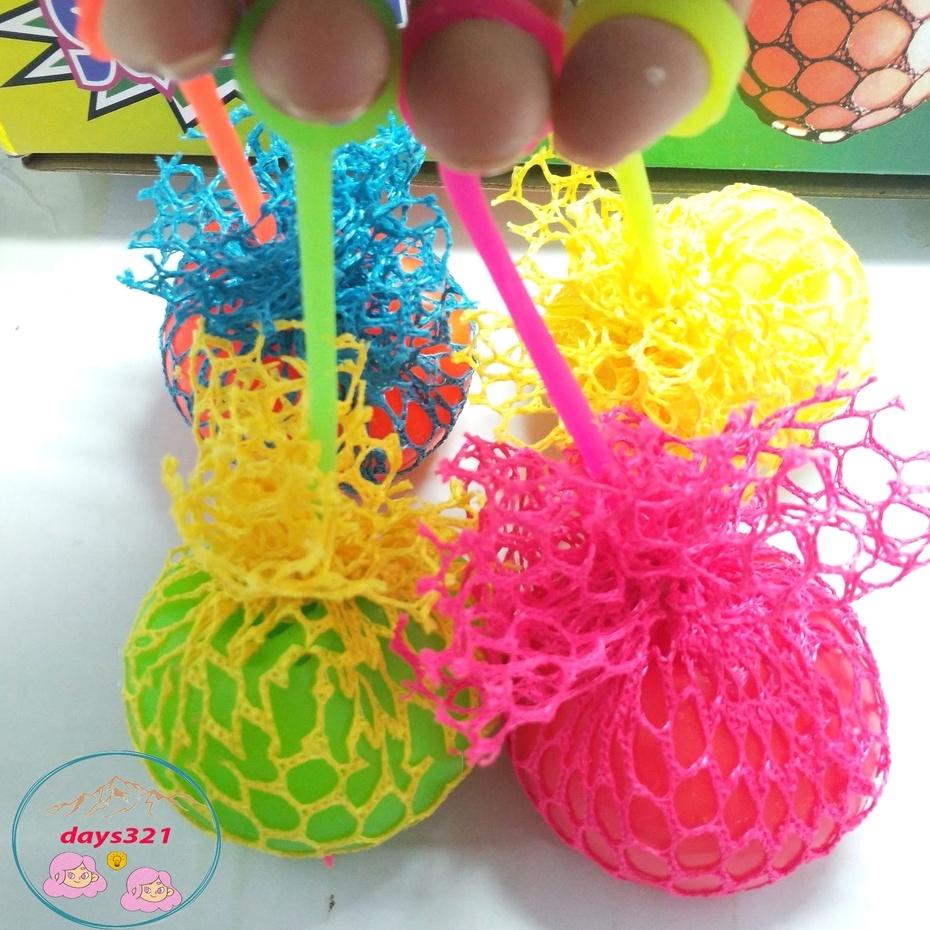 Đồ chơi trứng lưới slime nho bóp giảm stress size nhỏ cho bé có dây cầm