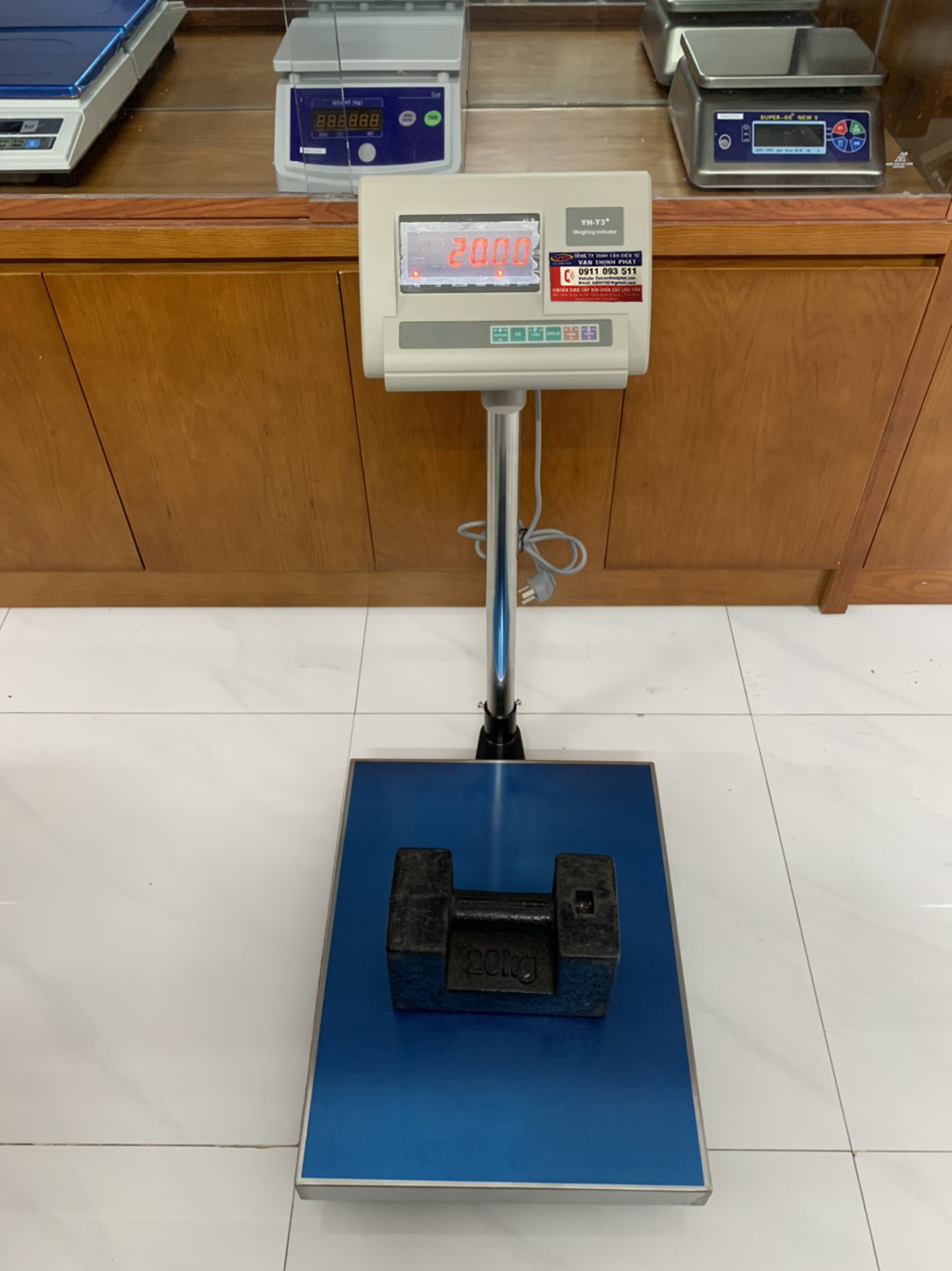 Cân Bàn Điện Tử YHT3 120 kg