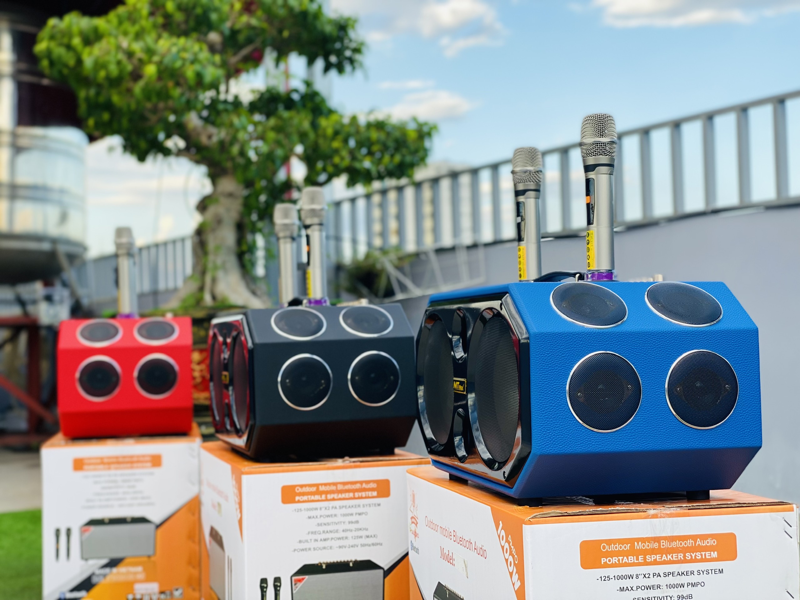Loa Xách Tay Karaoke MTMAX K124 Pro Âm Thanh Đa Hướng Hệ Thống 12 Loa 12 Đường Tiếng, 2 Bass 20 Công Suất Lớn Đến 500W, Tặng Kèm 2 Micro, Hàng Chính Hãng, Bảo Hành 12 Tháng