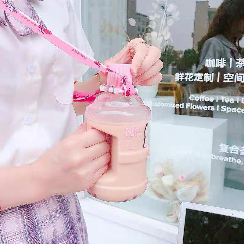 Bình nước in hình dễ thương Thể thao Di động tiện dụng Bình nước dung tích lớn